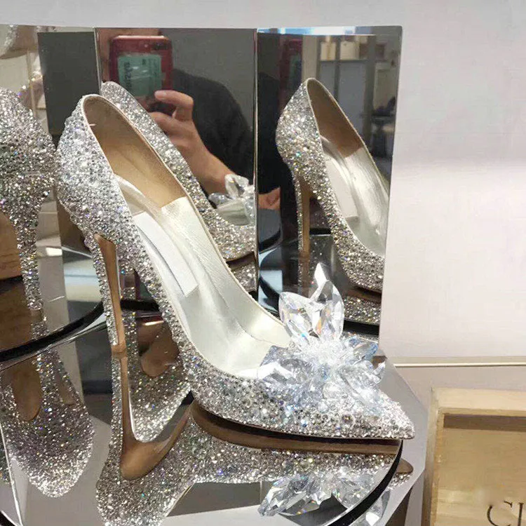 2023 New Summer Silver Crystal High Heels Female Stiletto Princess Pointed Temperament Goddess Fan Wedding Shoes Bridal Shoes