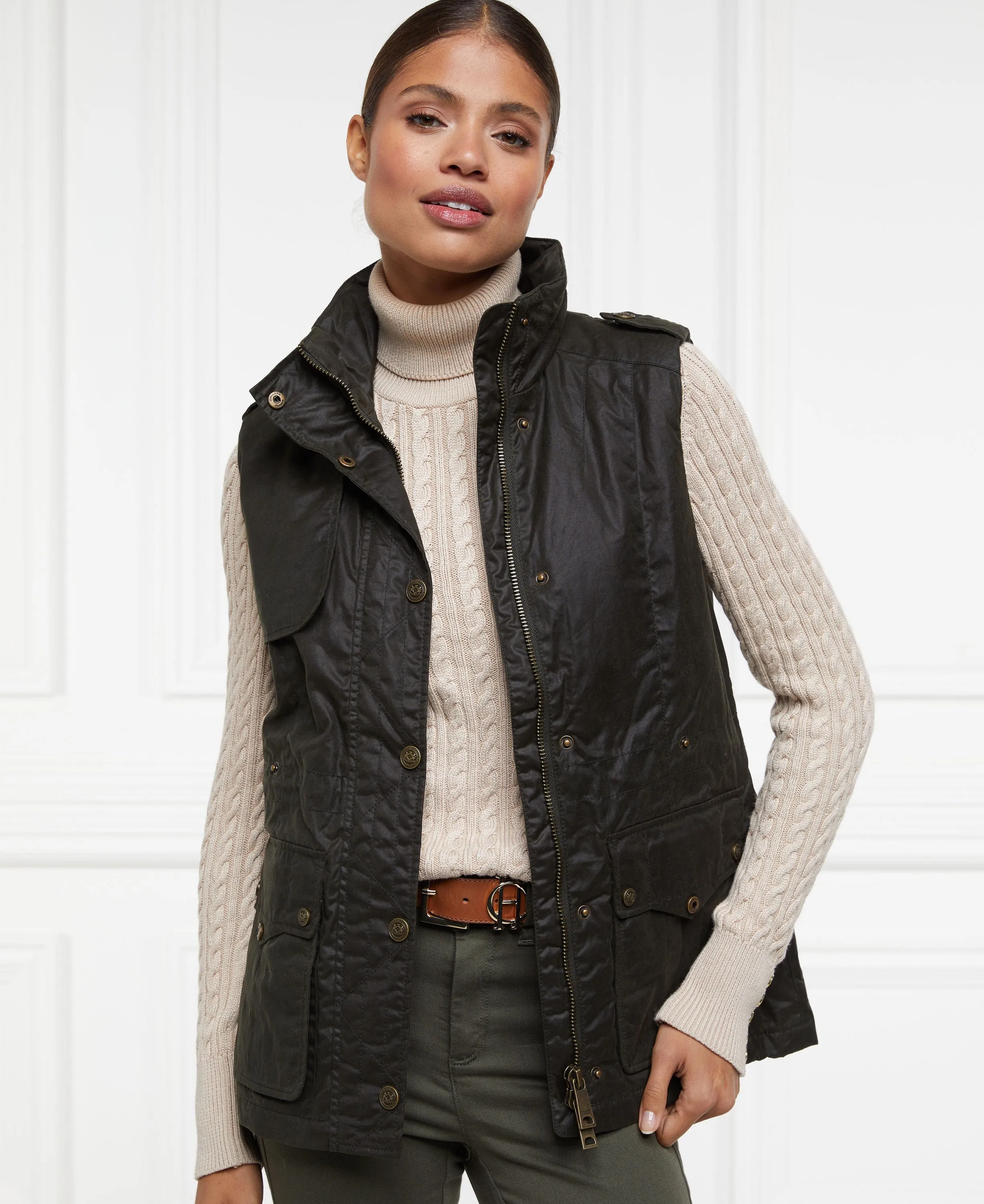 Alma Wax Gilet - Dark Olive