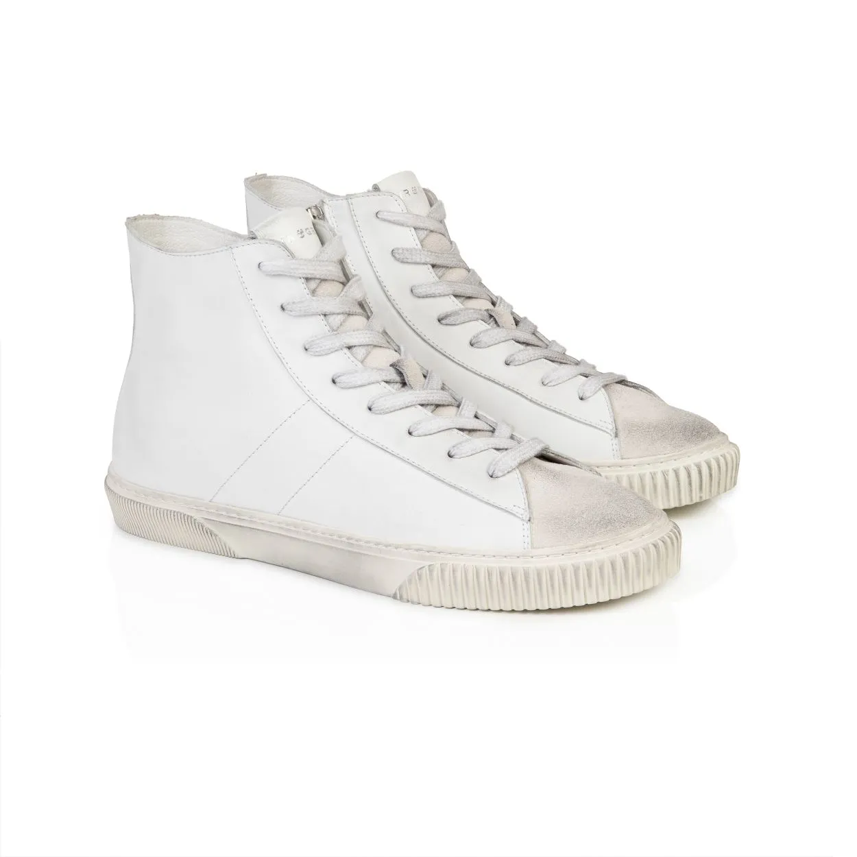 Basquette: Vintage White High Top Trainers