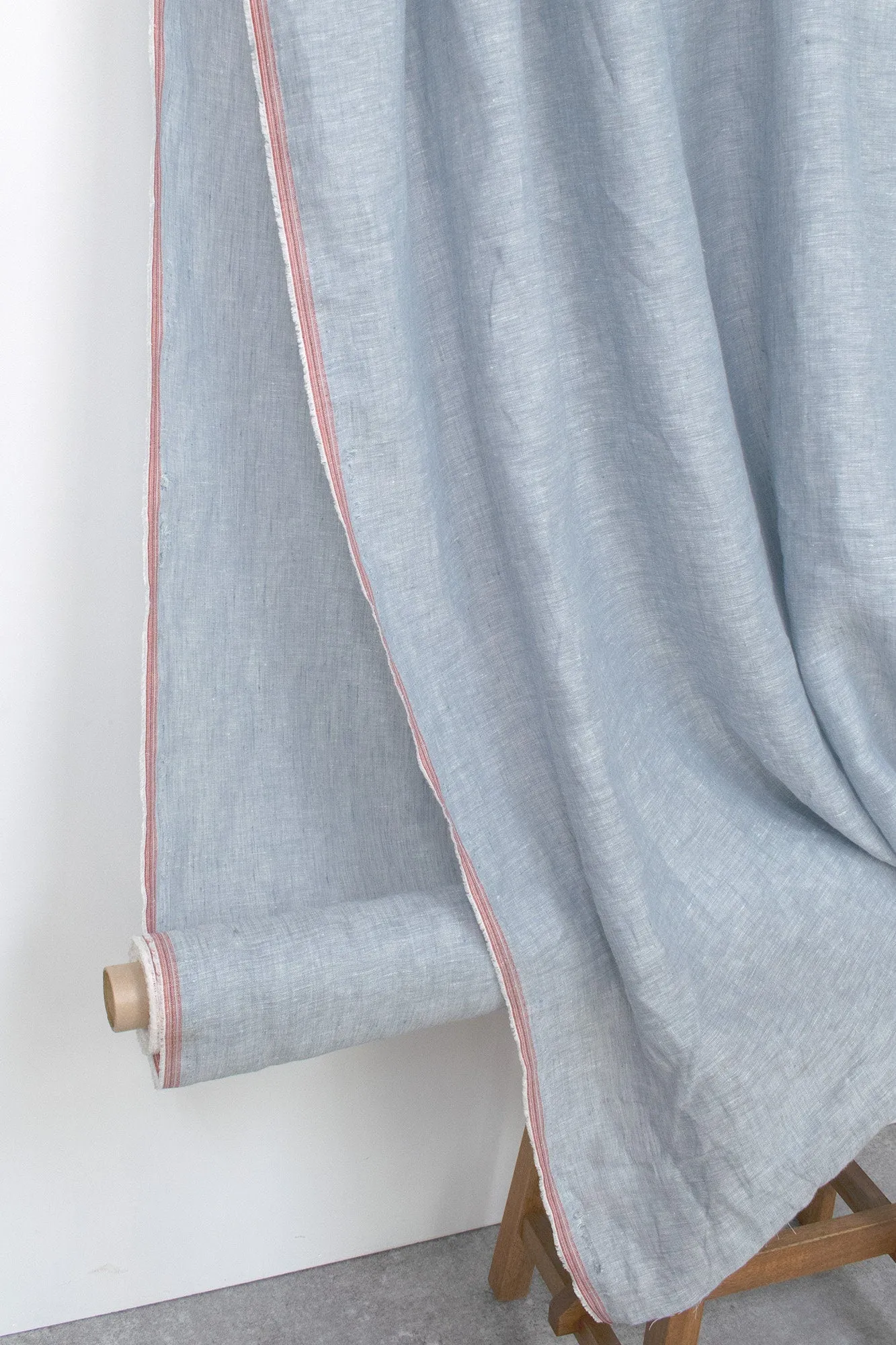 DEADSTOCK 100% Linen Chambray - color 44