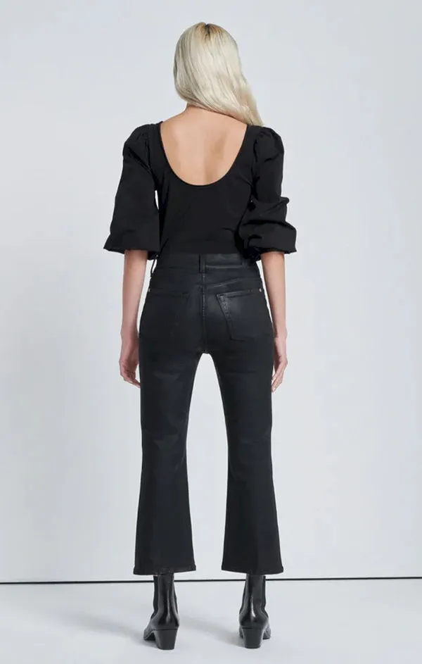 High Waist Slim Kick in Coated Black